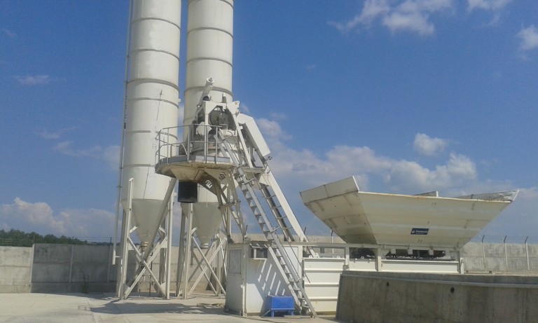 statie-beton-mobila-frumecar-2012-second-hand-06